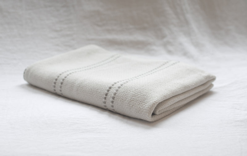 Sefte + The Huntress Dido Throw
