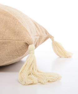 Piluta Throw Pillow - Sefte