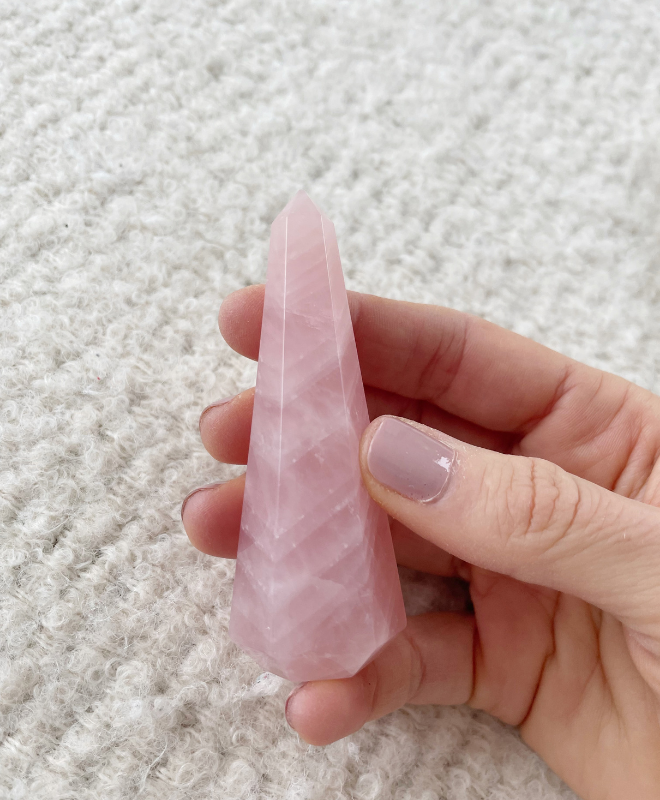 Sefte + The Cristalline Rose Quartz Ring Stand